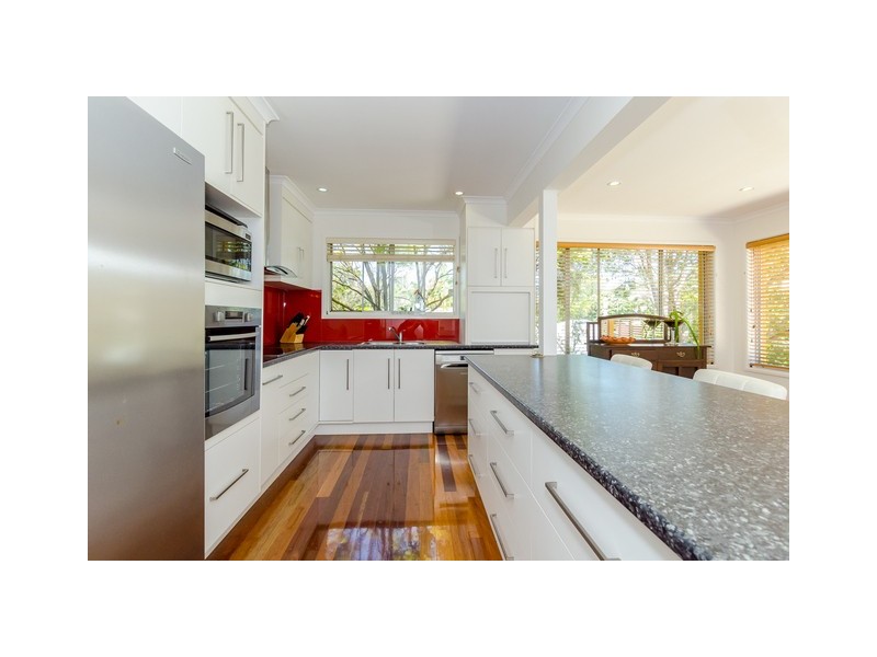 25 Venus Street, Telina QLD 4680