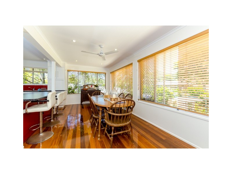 25 Venus Street, Telina QLD 4680