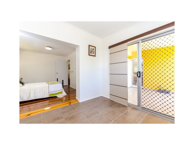 25 Venus Street, Telina QLD 4680