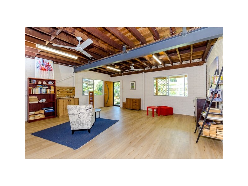 25 Venus Street, Telina QLD 4680