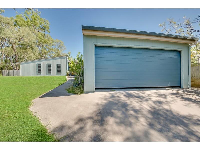 16 Katrina Boulevard, New Auckland QLD 4680