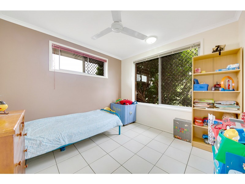 6 Andrew Court, Boyne Island QLD 4680