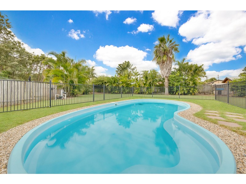 6 Andrew Court, Boyne Island QLD 4680