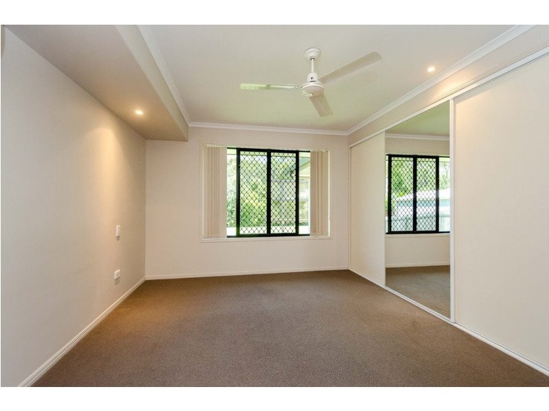 33 Southern Cross Close, Telina QLD 4680