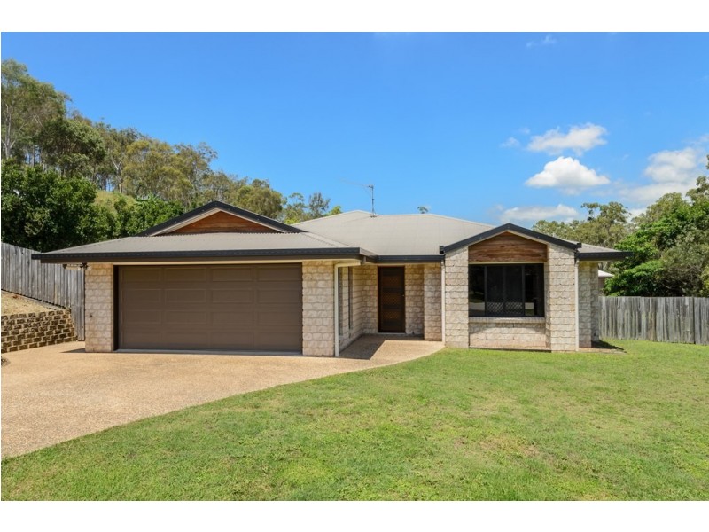 33 Southern Cross Close, Telina QLD 4680