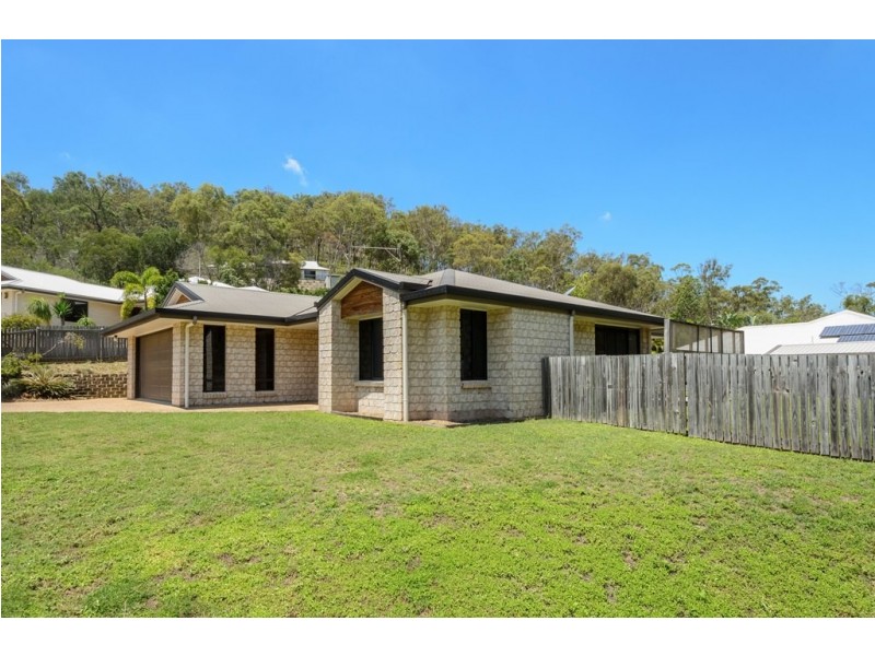 33 Southern Cross Close, Telina QLD 4680