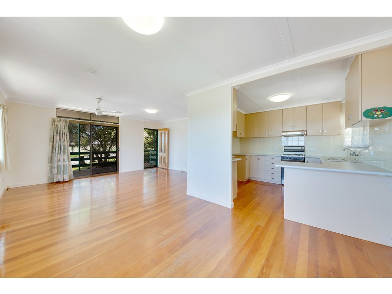 56 Beak Street, New Auckland QLD 4680
