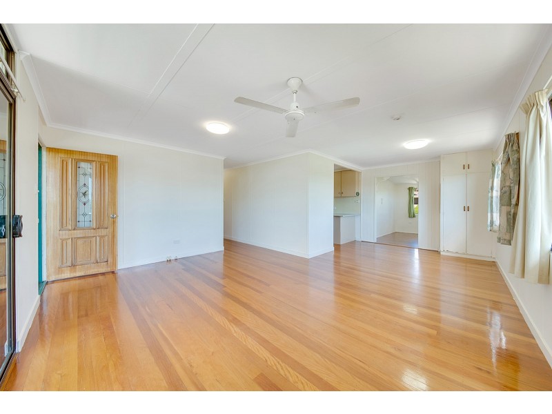 56 Beak Street, New Auckland QLD 4680