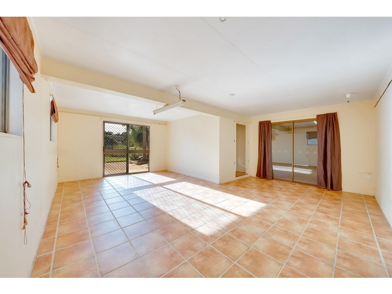 56 Beak Street, New Auckland QLD 4680