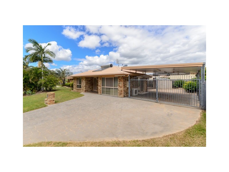 114 Aerodrome Road, Clinton QLD 4680
