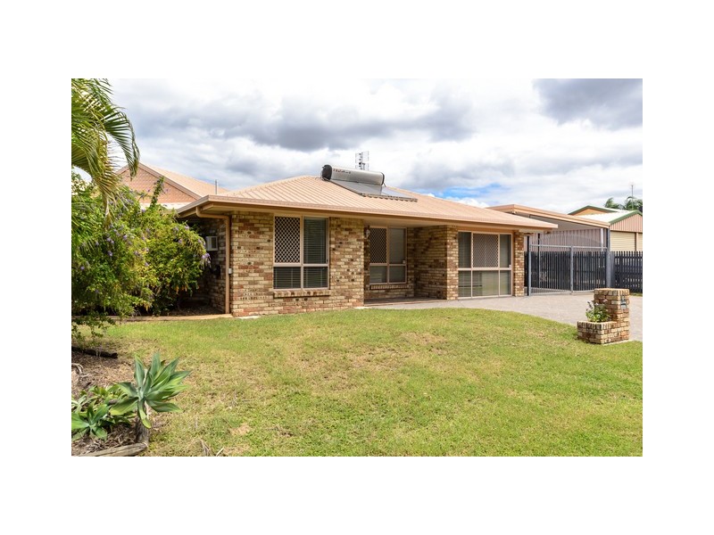 114 Aerodrome Road, Clinton QLD 4680