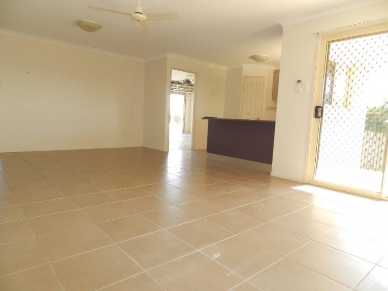 9 Leichhardt Close, Glen Eden QLD 4680