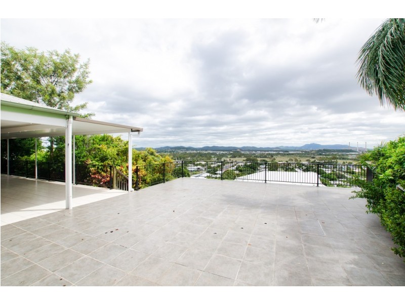 12 Piper Street, West Gladstone QLD 4680