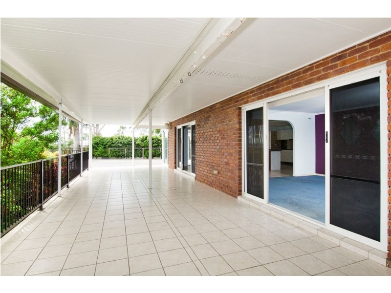 12 Piper Street, West Gladstone QLD 4680