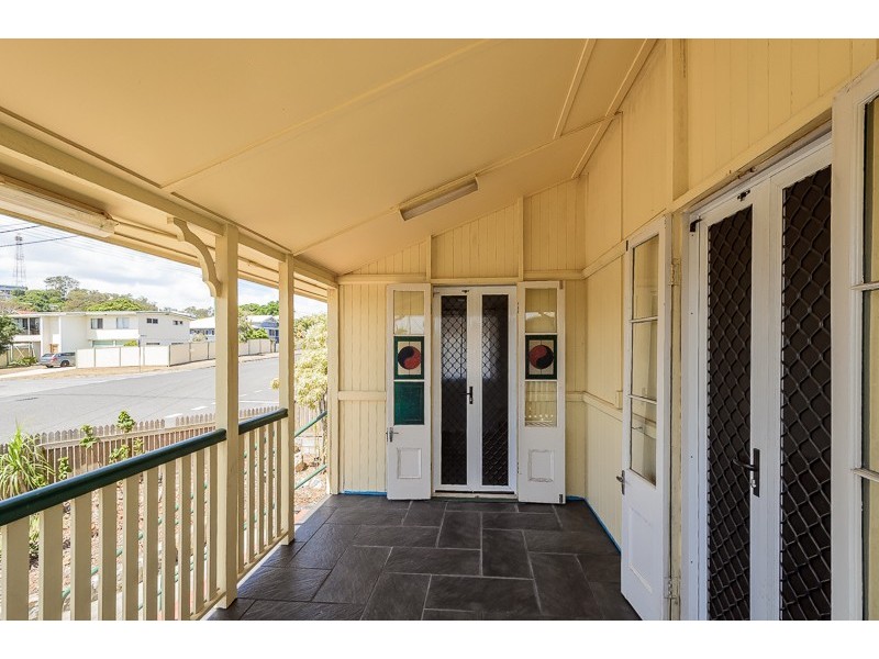 16 Bonar Street, South Gladstone QLD 4680