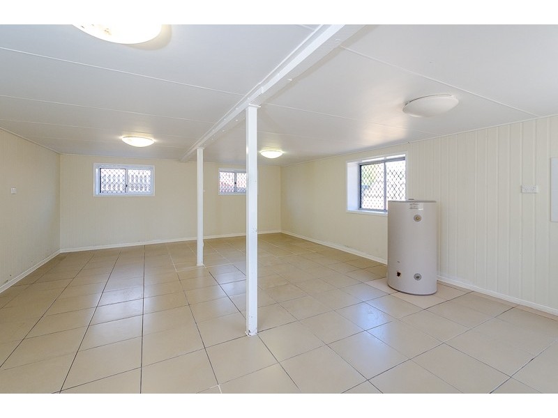 16 Bonar Street, South Gladstone QLD 4680