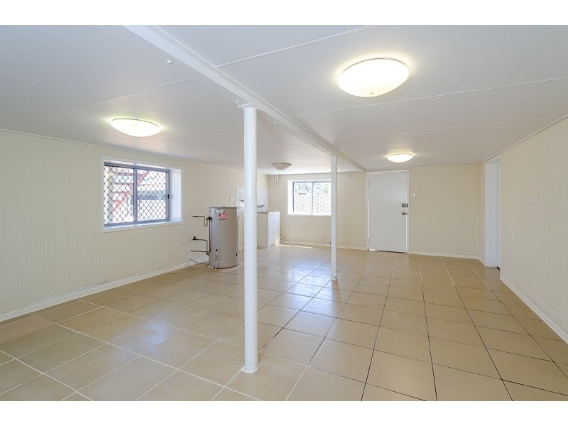 16 Bonar Street, South Gladstone QLD 4680
