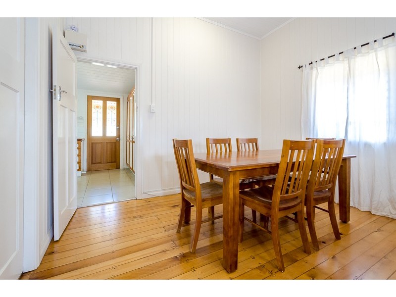 16 Bonar Street, South Gladstone QLD 4680