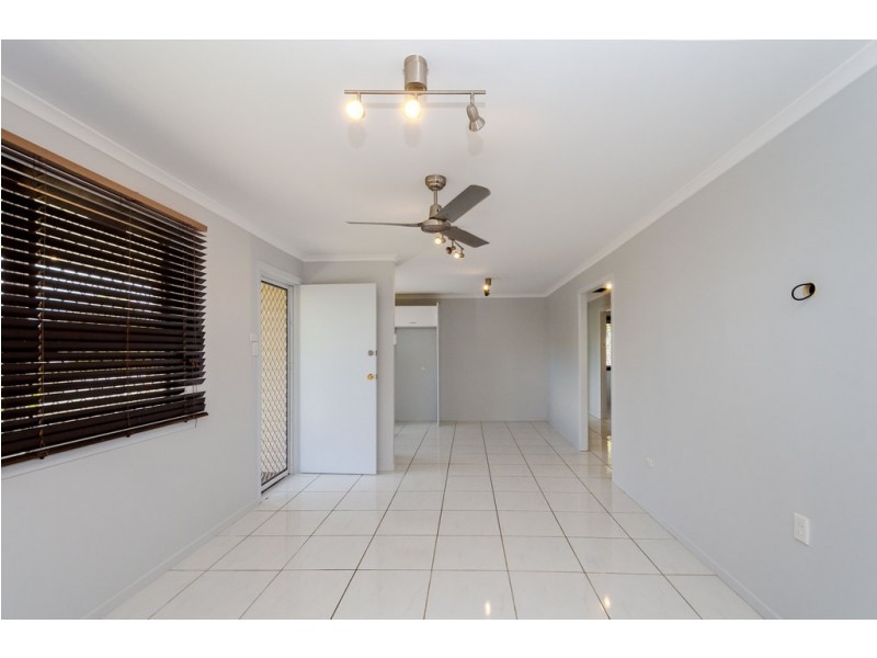3 Tuna Street, Toolooa QLD 4680