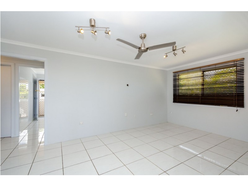 3 Tuna Street, Toolooa QLD 4680