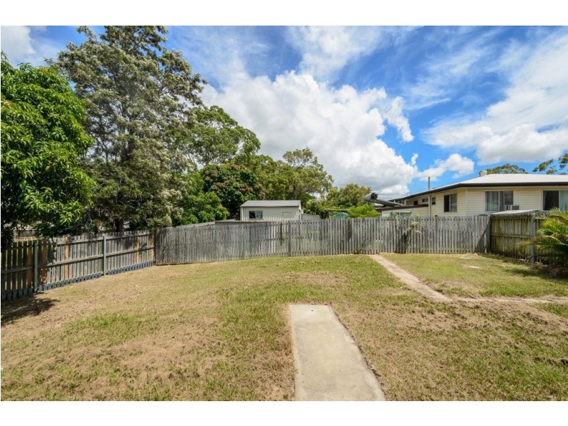 3 Tuna Street, Toolooa QLD 4680