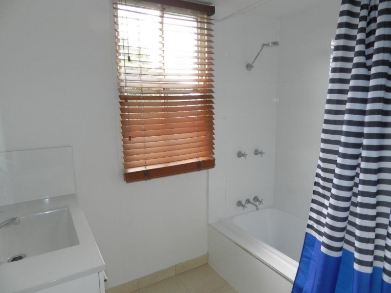 2 Herbert Street, Gladstone QLD 4680