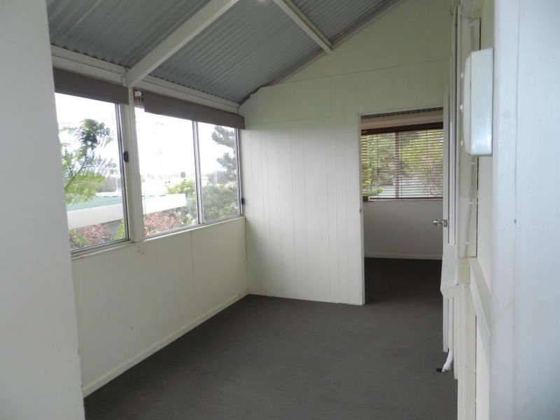 2 Herbert Street, Gladstone QLD 4680