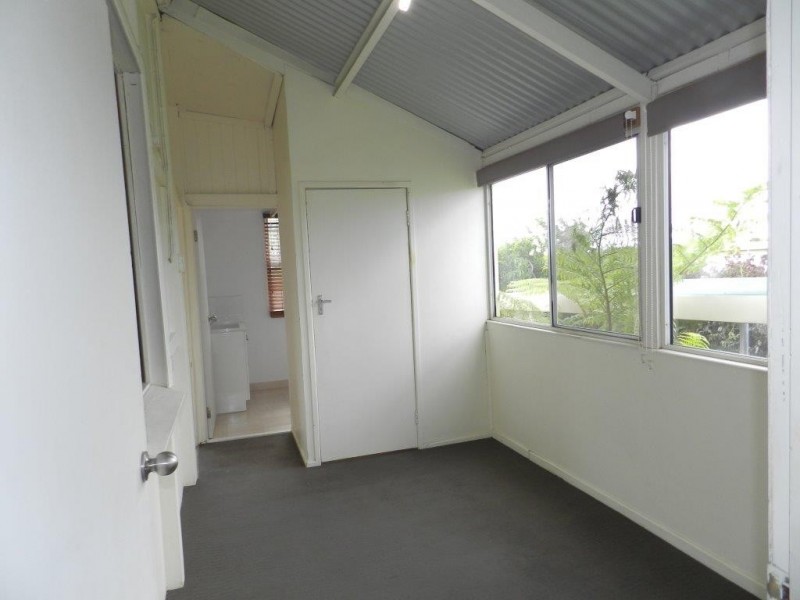 2 Herbert Street, Gladstone QLD 4680