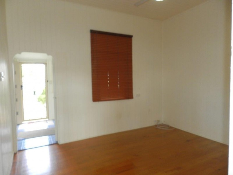 2 Herbert Street, Gladstone QLD 4680