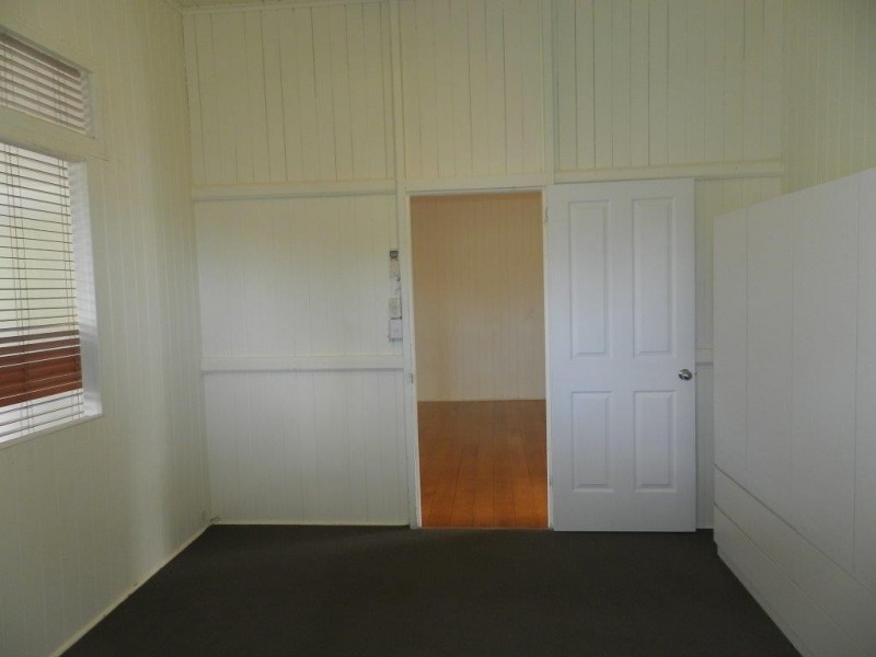 2 Herbert Street, Gladstone QLD 4680