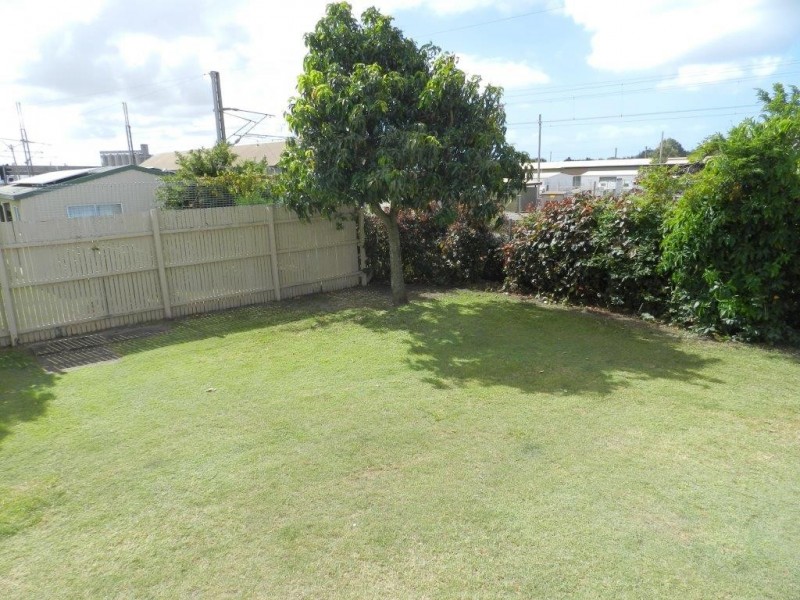 2 Herbert Street, Gladstone QLD 4680