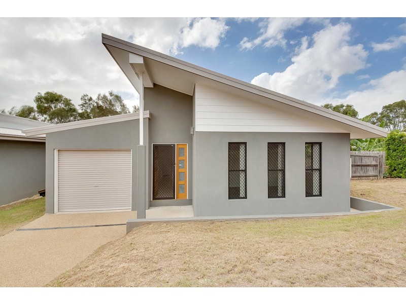 159b J Hickey Avenue, Clinton QLD 4680