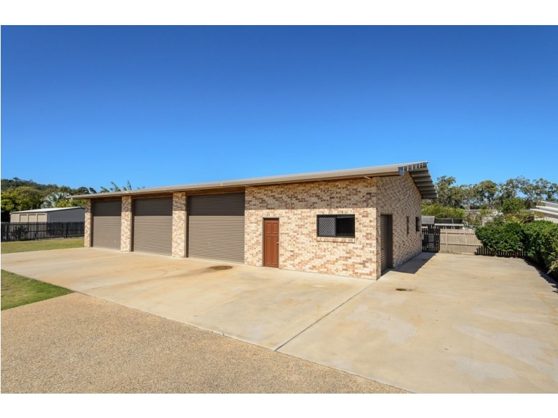 26 PARKSVILLE DRIVE, New Auckland QLD 4680