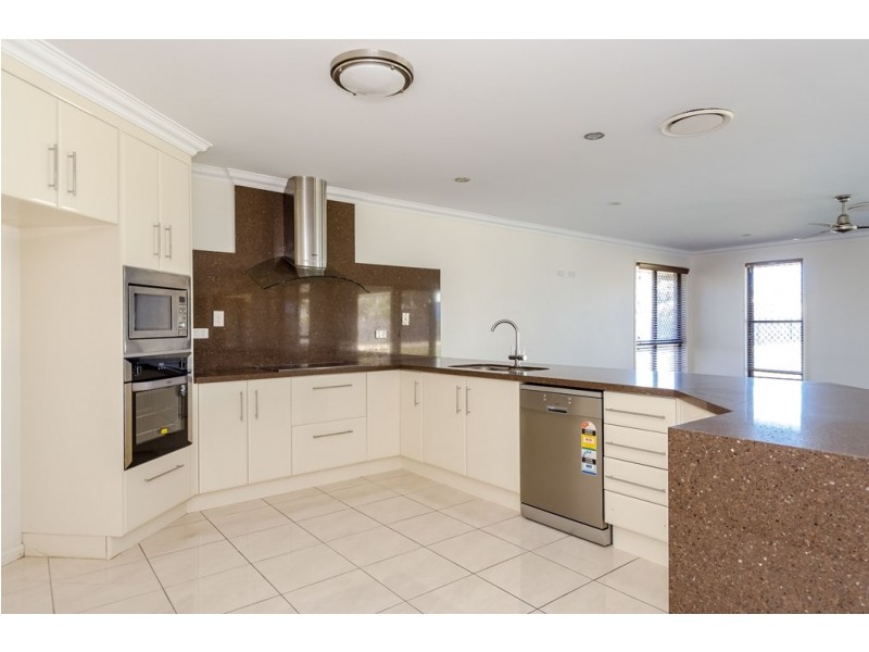 26 PARKSVILLE DRIVE, New Auckland QLD 4680