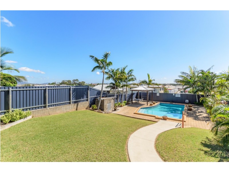 1/7 KENT STREET, West Gladstone QLD 4680