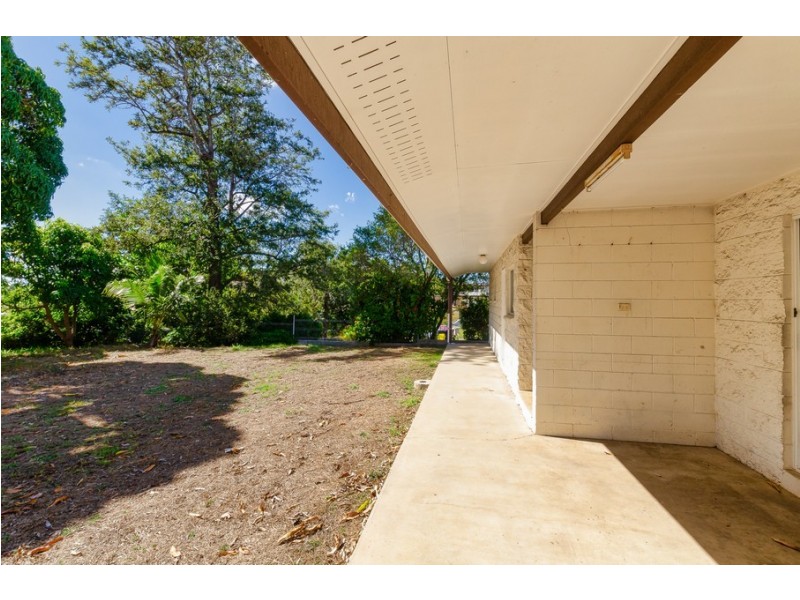 25 FLETCHER STREET, West Gladstone QLD 4680