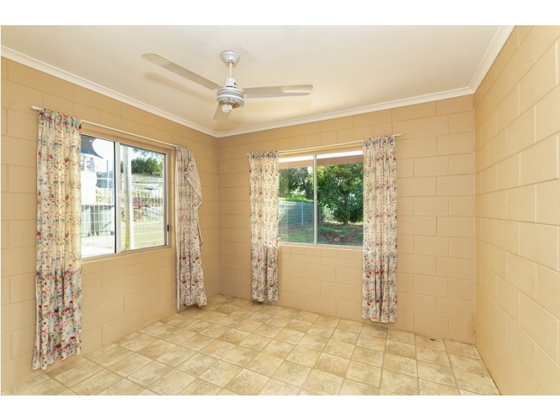 25 FLETCHER STREET, West Gladstone QLD 4680