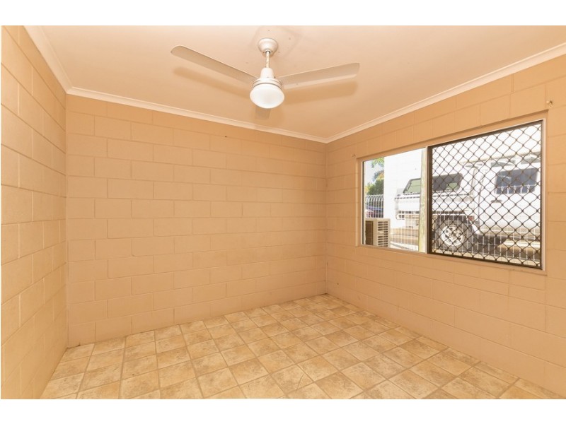 25 FLETCHER STREET, West Gladstone QLD 4680