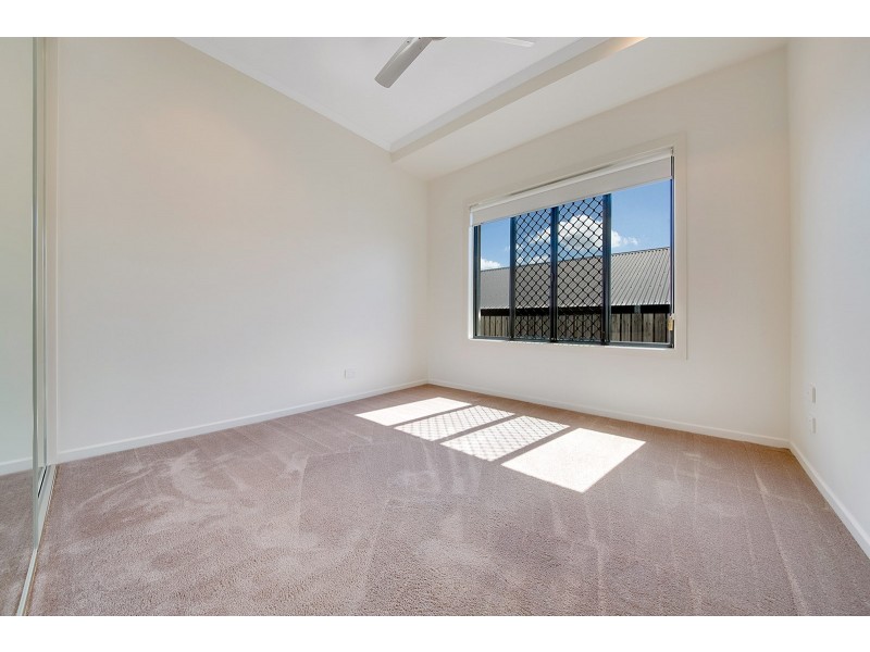 4 Wyara Close, Clinton QLD 4680