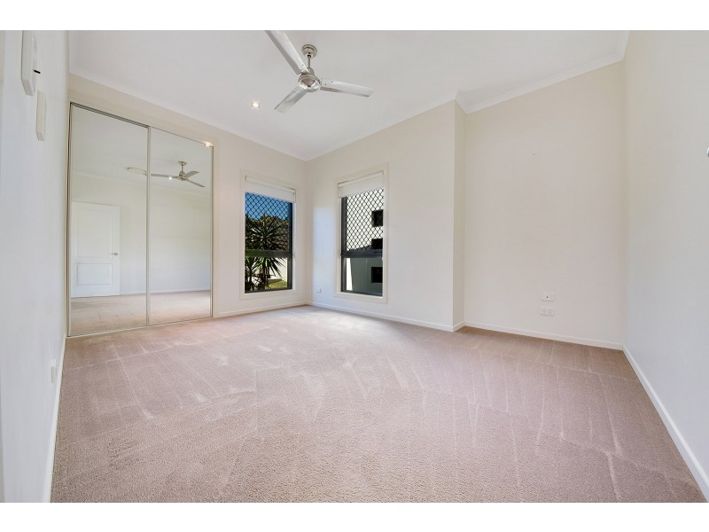 4 Wyara Close, Clinton QLD 4680