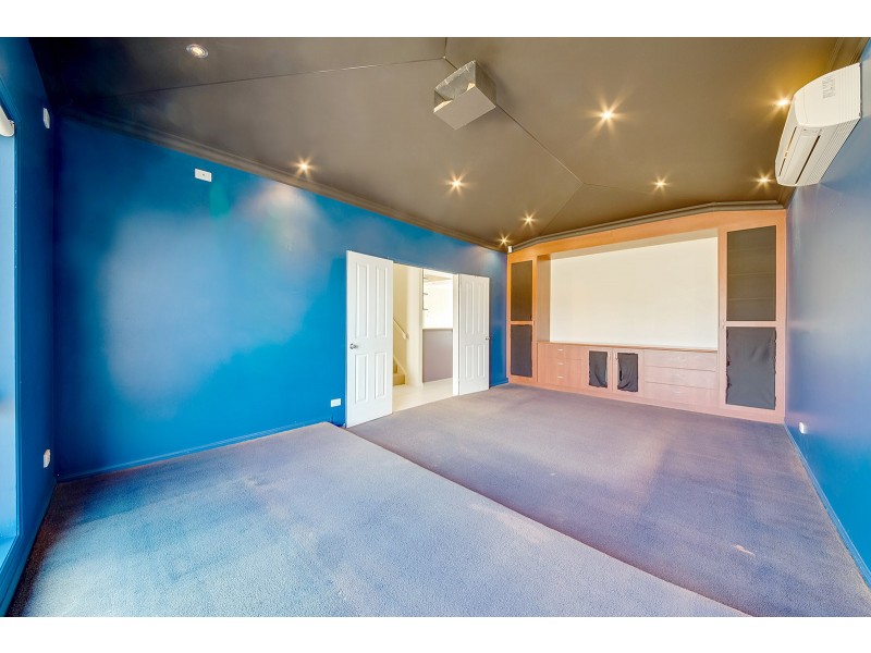 18 DORINDA CLOSE, Clinton QLD 4680