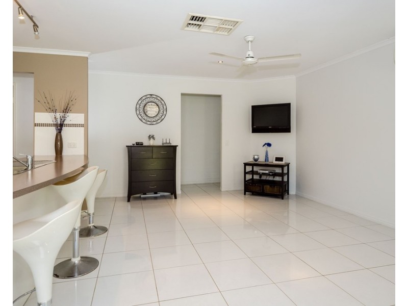 3 Southern Cross Close, Telina QLD 4680