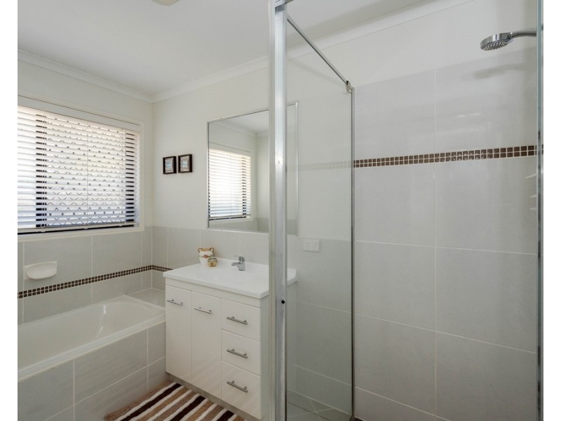 3 Southern Cross Close, Telina QLD 4680