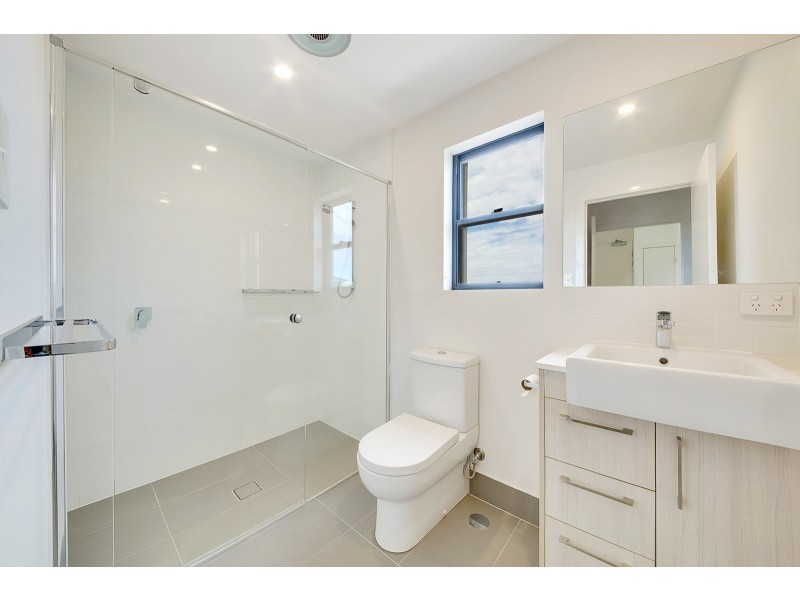 Unit 8/1 Bayne Street, West Gladstone QLD 4680