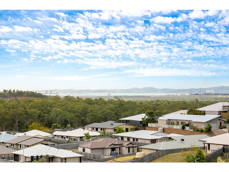 32 Cania Way, Clinton QLD 4680