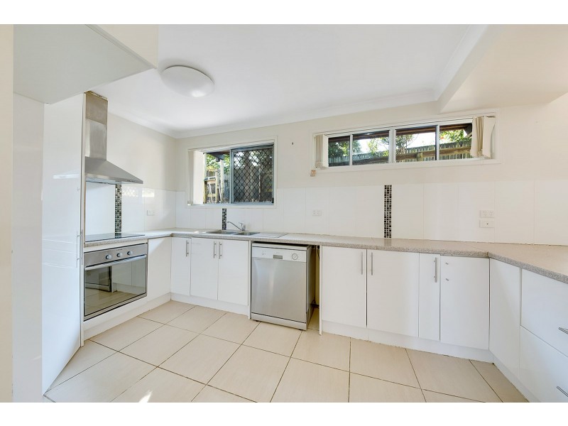 26 Mellefont Street, West Gladstone QLD 4680