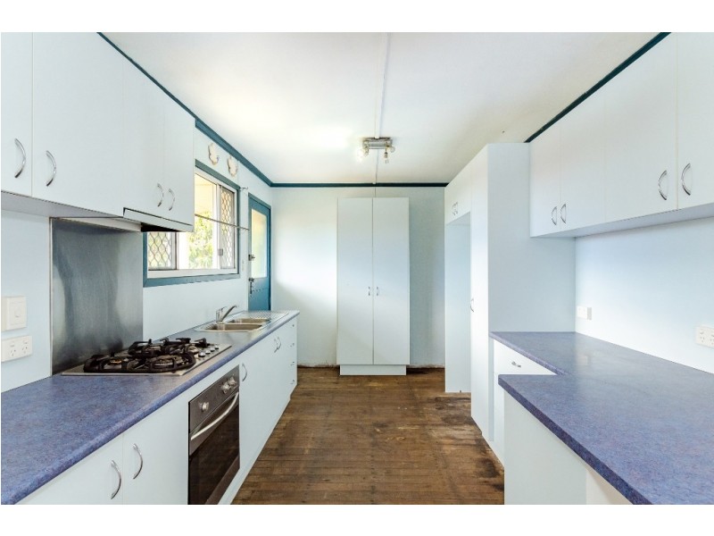 10 Elizabeth Street, South Gladstone QLD 4680