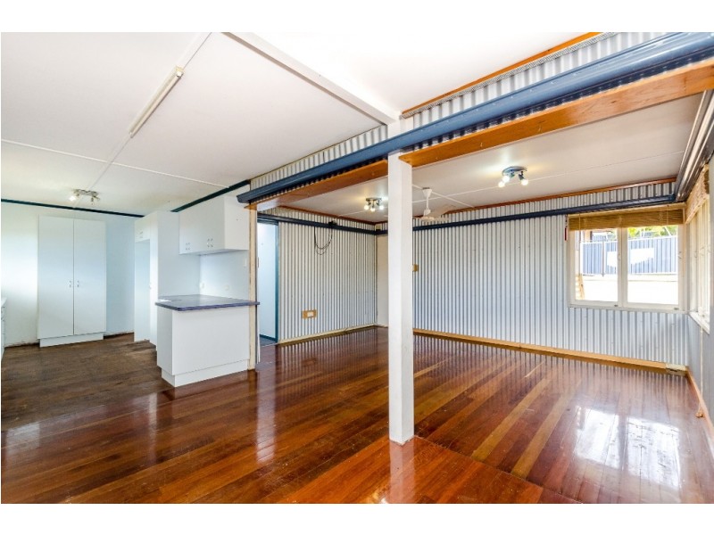 10 Elizabeth Street, South Gladstone QLD 4680