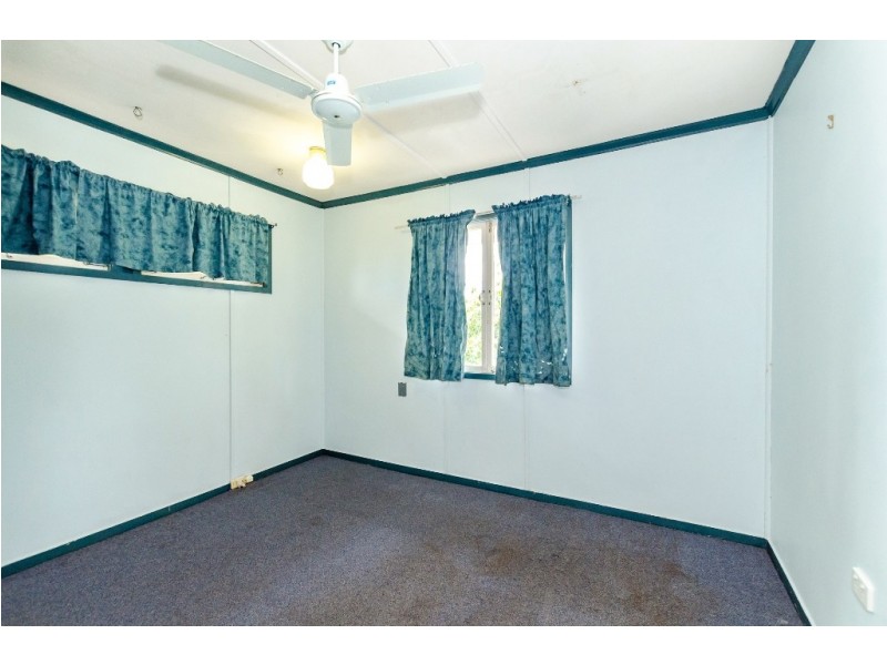 10 Elizabeth Street, South Gladstone QLD 4680