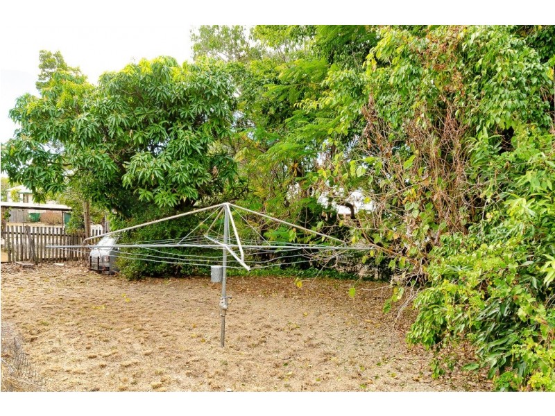 10 Elizabeth Street, South Gladstone QLD 4680